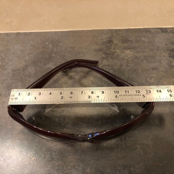 Hugo Boss burgundy sunglasses - Picture 4 of 8